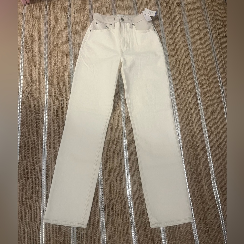 Abercrombie The '90s Straight Ultra High Rise